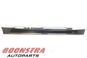 Gebruikte Sideskirt rechts BMW 1 serie (E87/87N) 130i 24V Prijs € 29,95 Margeregeling aangeboden door Boonstra Autoparts