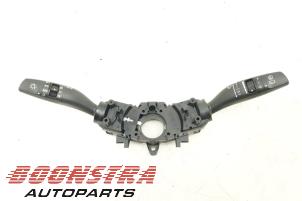 Gebruikte Combischakelaar Stuurkolom Kia Stonic (YB) 1.0i T-GDi 12V Prijs € 74,95 Margeregeling aangeboden door Boonstra Autoparts