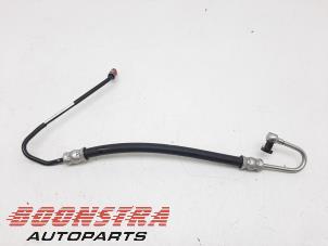 Gebruikte Oliedruk Leiding Porsche 911 (991) 3.8 24V Turbo S Prijs € 99,00 Margeregeling aangeboden door Boonstra Autoparts