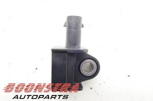 Gebruikte Airbag Sensor Mercedes C (W205) C-350 e 2.0 16V Prijs € 24,95 Margeregeling aangeboden door Boonstra Autoparts