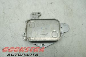 Gebruikte Oliekoeler Peugeot 2008 (CU) 1.2 12V e-THP PureTech 110 Prijs € 29,95 Margeregeling aangeboden door Boonstra Autoparts