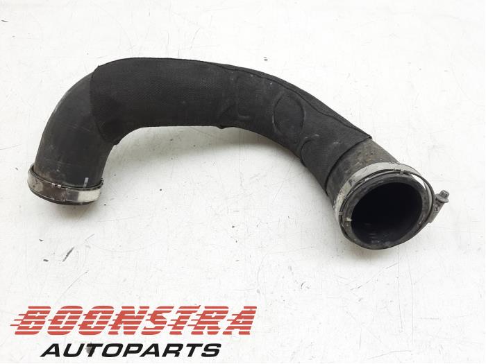 Gebruikte Intercooler Slang Audi A6 (C7) 3.0 TDI V6 24V Quattro Prijs € 39,00 Margeregeling aangeboden door Boonstra Autoparts