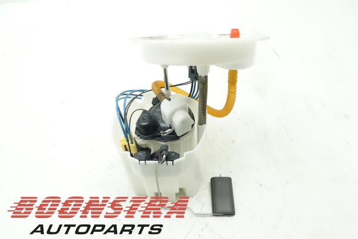 Gebruikte Tank element Pomp Mini Mini (F56) 1.5 12V Cooper Prijs € 59,00 Margeregeling aangeboden door Boonstra Autoparts