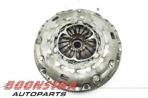 Gebruikte Dubbele massa vliegwiel Volkswagen Passat Variant (3C5) 2.0 TDI 16V 140 Prijs € 49,00 Margeregeling aangeboden door Boonstra Autoparts
