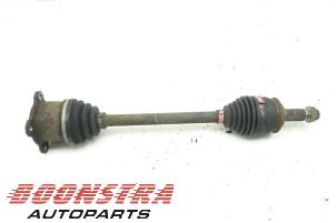 Gebruikte Steekas rechts-achter Suzuki Grand Vitara II (JT) 2.0 16V Prijs € 49,00 Margeregeling aangeboden door Boonstra Autoparts