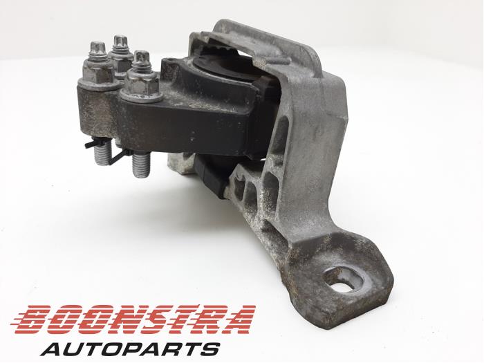 Gebruikte Motorrubber Ford Focus 3 Wagon 1.0 Ti-VCT EcoBoost 12V 125 Prijs € 69,00 Margeregeling aangeboden door Boonstra Autoparts