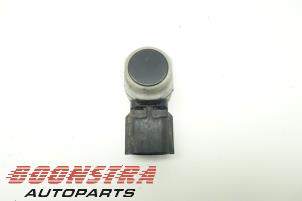 Gebruikte PDC Sensor Renault Master III (FV) 2.3 dCi 125 16V FWD Prijs € 30,19 Inclusief btw aangeboden door Boonstra Autoparts