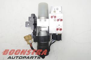 Gebruikte Cabriodak Motor Porsche 911 (991) 3.8 24V Turbo S Prijs € 399,00 Margeregeling aangeboden door Boonstra Autoparts