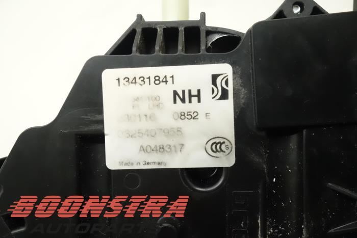 Deurslot Mechaniek 4Deurs links-voor van een Opel Corsa E 1.4 16V 2016