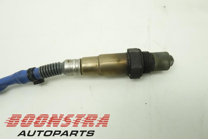 Lambda Sonde van een Porsche Panamera (970) 4.8 V8 32V Turbo S 2011