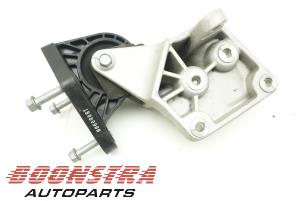 Gebruikte Motorsteun Hyundai Ioniq EV Prijs € 59,00 Margeregeling aangeboden door Boonstra Autoparts