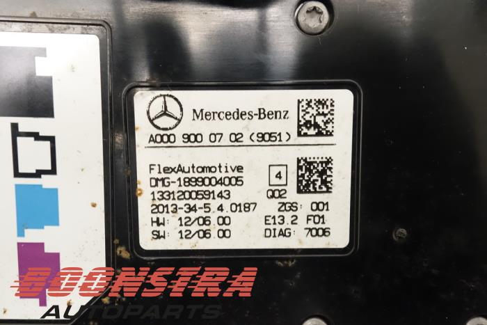 Binnenverlichting voor van een Mercedes-Benz A (W176) 1.6 A-180 16V 2013