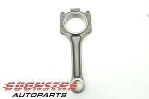 Gebruikte Drijfstang Porsche Panamera (970) 4.8 V8 32V Turbo S Prijs € 59,00 Margeregeling aangeboden door Boonstra Autoparts