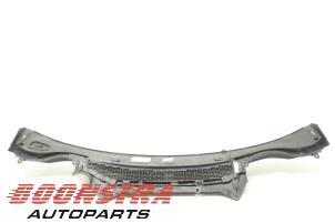 Gebruikte Paravan Landrover Range Rover IV (LG) 4.4 SDV8 32V Prijs € 39,95 Margeregeling aangeboden door Boonstra Autoparts