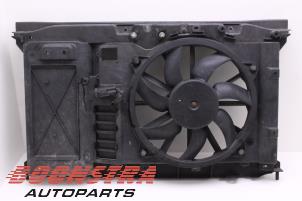 Gebruikte Koelvin Peugeot 308 (4A/C) 1.6 VTI 16V Prijs € 39,00 Margeregeling aangeboden door Boonstra Autoparts