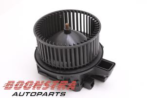 Gebruikte Kachel Ventilatiemotor Audi Q7 (4MB/4MG) 3.0 TDI V6 24V e-tron plug-in hybrid Prijs € 34,95 Margeregeling aangeboden door Boonstra Autoparts