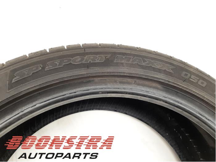Tyre Infiniti Q50 (2454019)