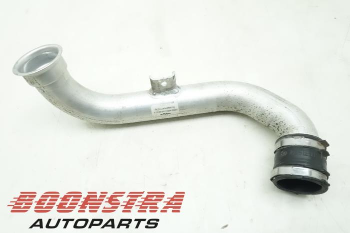 Gebruikte Intercooler Buis Mercedes ML III (166) 3.0 ML-400 V6 24V Turbo 4-Matic Prijs € 24,95 Margeregeling aangeboden door Boonstra Autoparts