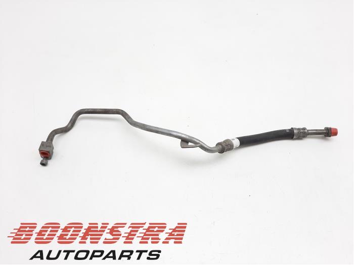 BMW 5-Serie Oil pressure line