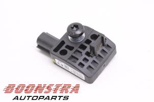 Gebruikte Sensor Airbag Tesla Model S 60 Prijs € 24,95 Margeregeling aangeboden door Boonstra Autoparts