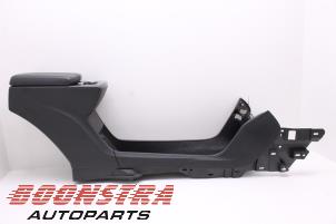 Gebruikte Middenconsoles Tesla Model S 60 Prijs € 249,95 Margeregeling aangeboden door Boonstra Autoparts