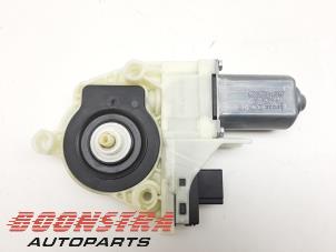 Gebruikte Raammotor Portier Porsche Panamera (970) 4.8 V8 32V Turbo S Prijs € 39,00 Margeregeling aangeboden door Boonstra Autoparts