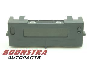 Gebruikte Display Interieur Renault Kangoo Express (FW) 1.5 dCi 70 Prijs € 30,19 Inclusief btw aangeboden door Boonstra Autoparts