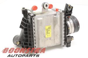 Gebruikte Intercooler Infiniti Q50 (V37) 3.0t V6 24V Red Sport 400 Twin Turbo Prijs € 199,95 Margeregeling aangeboden door Boonstra Autoparts