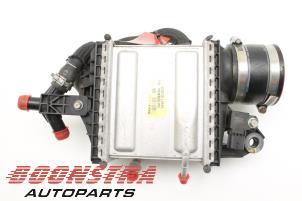 Gebruikte Intercooler Infiniti Q50 (V37) 3.0t V6 24V Red Sport 400 Twin Turbo Prijs € 199,95 Margeregeling aangeboden door Boonstra Autoparts