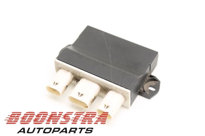 Gebruikte Smart entry computer Opel Astra K Sports Tourer 1.0 Turbo 12V Prijs € 99,00 Margeregeling aangeboden door Boonstra Autoparts