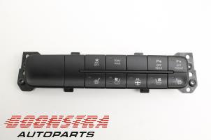 Gebruikte Schakelaar Dodge 1500 Crew Cab (DS) 5.7 Hemi V8 Prijs € 168,19 Inclusief btw aangeboden door Boonstra Autoparts