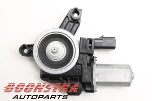 Gebruikte Portierruitmotor Dodge 1500 Crew Cab (DS) 5.7 Hemi V8 4x4 Prijs € 30,19 Inclusief btw aangeboden door Boonstra Autoparts