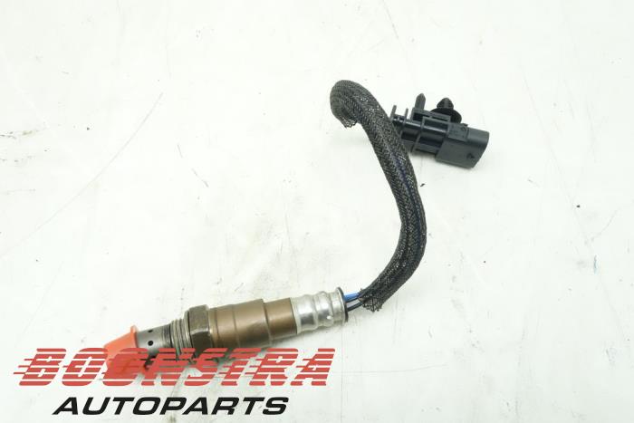 Lambda Sonde van een Volvo S60 III (ZS) 2.0 B4 16V Mild Hybrid Geartronic 2021