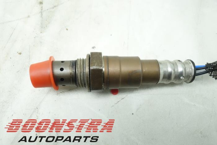 Lambda Sonde van een Volvo S60 III (ZS) 2.0 B4 16V Mild Hybrid Geartronic 2021