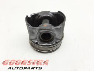 Gebruikte Zuiger Opel Vivaro 2.0 CDTI 122 Prijs € 119,79 Inclusief btw aangeboden door Boonstra Autoparts