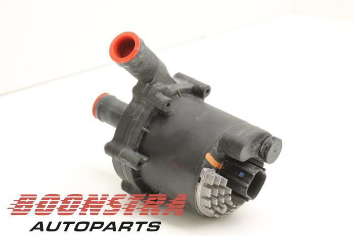 Gebruikte Waterpomp Tesla Model S 60 Prijs € 99,95 Margeregeling aangeboden door Boonstra Autoparts