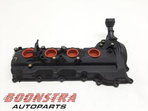 Gebruikte Kleppendeksel Toyota Land Cruiser V8 (J20) 4.5 D-4D 32V Prijs € 99,00 Margeregeling aangeboden door Boonstra Autoparts