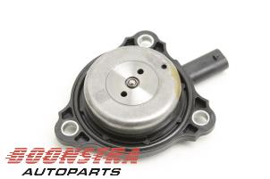 Gebruikte Nokkenas Sensor Renault Scénic IV (RFAJ) 1.3 TCE 115 16V Prijs € 24,95 Margeregeling aangeboden door Boonstra Autoparts