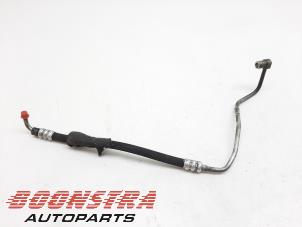 Gebruikte Oliedruk Leiding Maserati GranSport 4.2 V8 32V Prijs € 49,00 Margeregeling aangeboden door Boonstra Autoparts