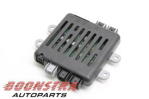 Gebruikte WiFi module Tesla Model X P100D Prijs € 129,00 Margeregeling aangeboden door Boonstra Autoparts