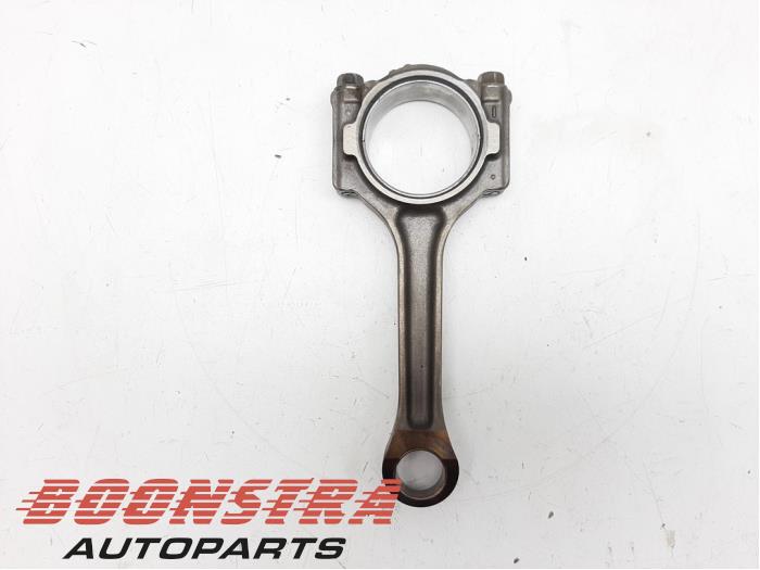 Gebruikte Drijfstang Opel Astra K Sports Tourer 1.0 Turbo 12V Prijs € 29,95 Margeregeling aangeboden door Boonstra Autoparts