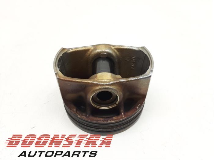 Gebruikte Zuiger Volkswagen Polo VI (AW1) 1.0 TSI 12V Prijs € 29,95 Margeregeling aangeboden door Boonstra Autoparts