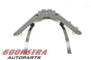 Gebruikte Subframe Porsche 718 Boxster (982) 2.5 GTS Prijs € 39,00 Margeregeling aangeboden door Boonstra Autoparts