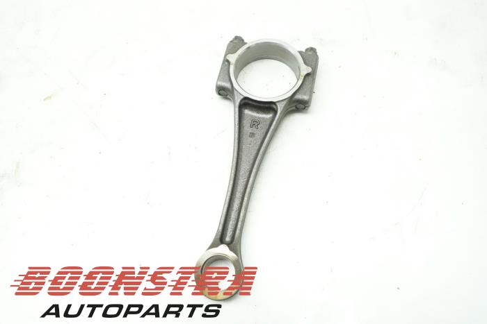 Gebruikte Drijfstang Mazda CX-5 I (KE,GH) 2.0 SkyActiv-G 16V 2WD Prijs € 39,00 Margeregeling aangeboden door Boonstra Autoparts