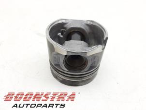 Gebruikte Zuiger Volkswagen Golf VI (5K1) 2.0 GTD 16V Prijs € 29,95 Margeregeling aangeboden door Boonstra Autoparts