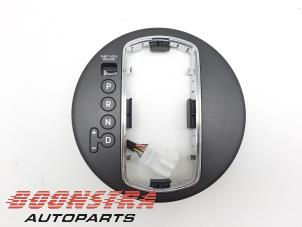 Gebruikte Schakelaar Kia Sportage (SL) 2.0 CVVT 16V 4x2 Prijs € 24,95 Margeregeling aangeboden door Boonstra Autoparts