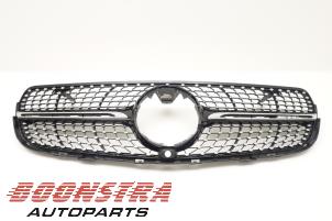 Gebruikte Grille Mercedes GLC (X253) Prijs € 99,00 Margeregeling aangeboden door Boonstra Autoparts