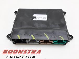 Gebruikte AAC Unit Computerkachel Tesla Model S 85 Prijs € 79,00 Margeregeling aangeboden door Boonstra Autoparts