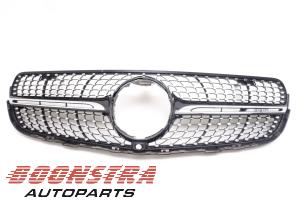 Gebruikte Grille Mercedes GLC (X253) Prijs € 99,00 Margeregeling aangeboden door Boonstra Autoparts