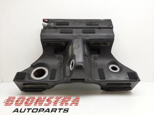 Gebruikte Tank Ferrari California 4.3 V8 32V Prijs € 1.999,95 Margeregeling aangeboden door Boonstra Autoparts